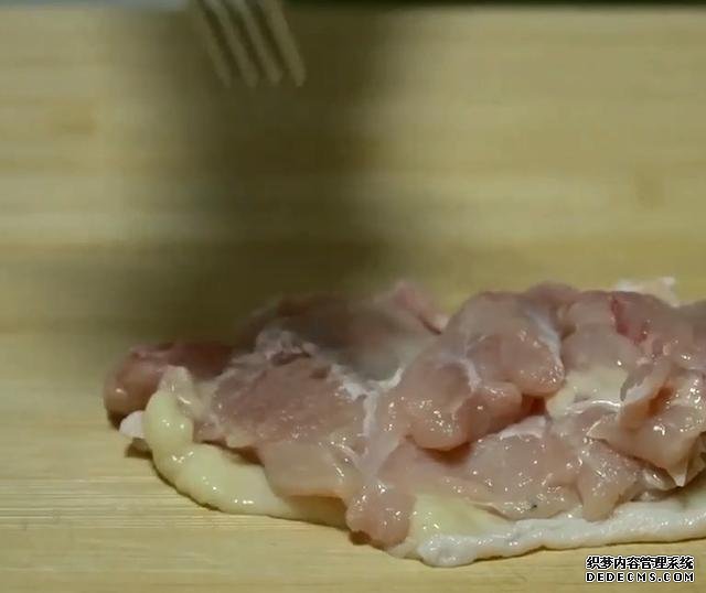 雞腿的新吃法，不蒸不煮不烤，不用一滴油，外香內(nèi)酥太好吃了