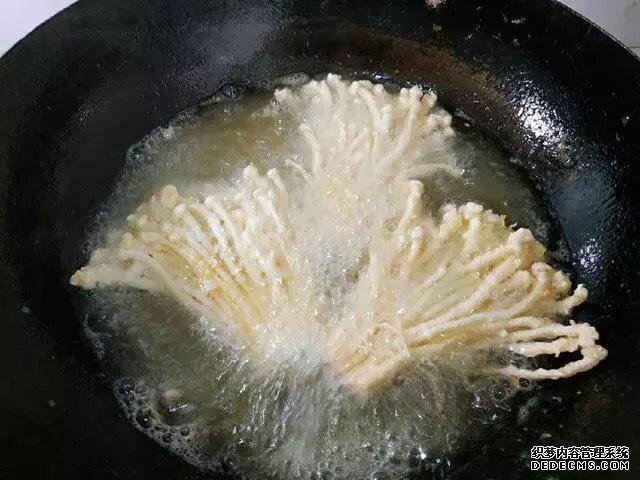 竟然被五塊錢的金針菇撩到了，怎么從來沒想到還能這樣做？