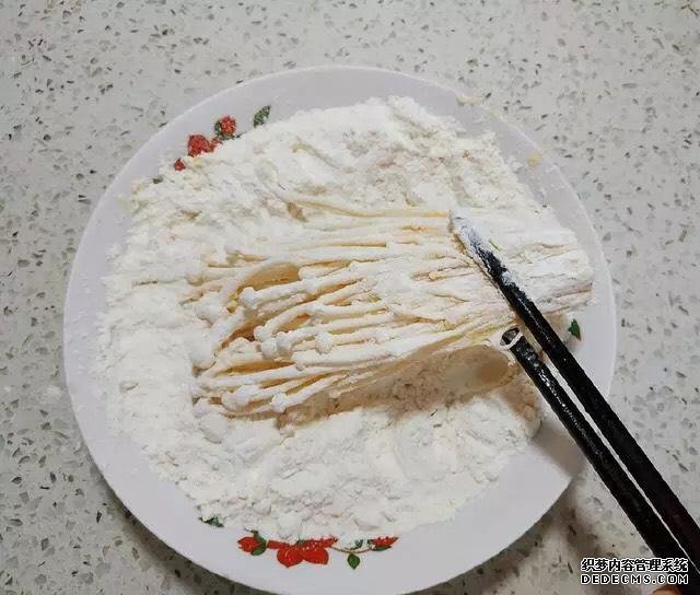 竟然被五塊錢的金針菇撩到了，怎么從來沒想到還能這樣做？