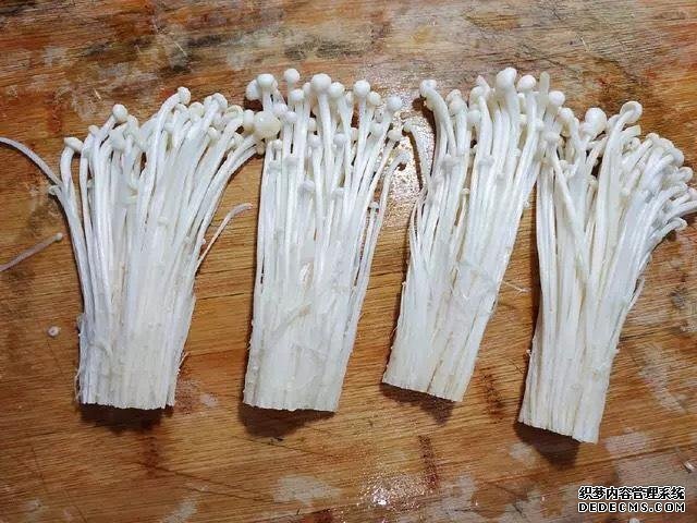 竟然被五塊錢的金針菇撩到了，怎么從來沒想到還能這樣做？