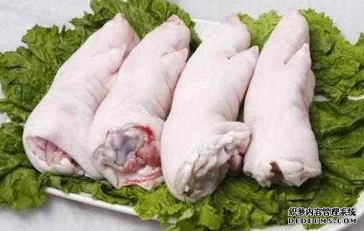 買豬蹄時，前腳和后腳口感差別大，方法教給你，可別買錯了