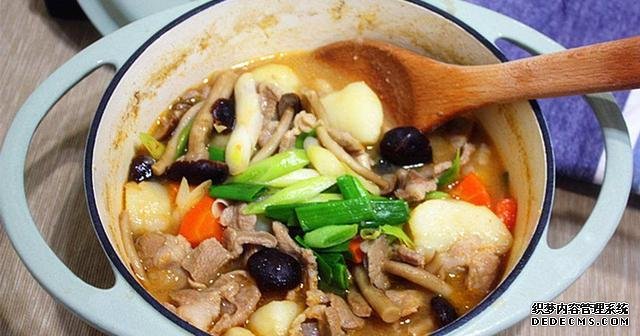 學(xué)會這樣做梨子燉肉，真是太香了，美味解饞超好吃，上桌就掃光