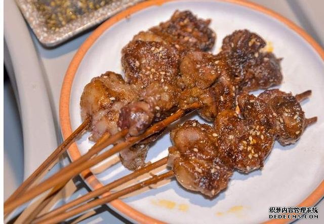 讓南方人“反感”的4種小吃，烤腰子竟上榜，它是北方人心頭愛