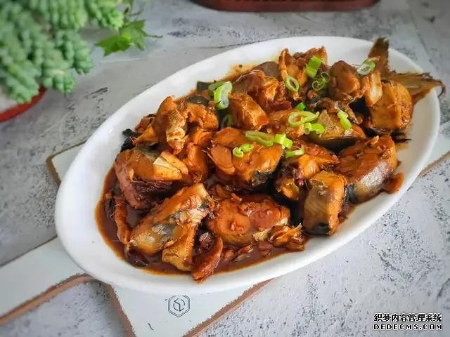 遇上這魚從不手軟，一買就是10斤，肉嫩刺少營養(yǎng)高，每次都吃不夠