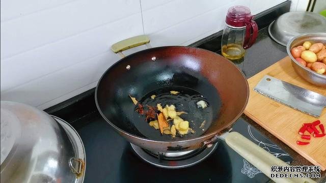 它被稱為“小人參”，南方3月吃最鮮美，8毛錢一斤，咋都吃不膩