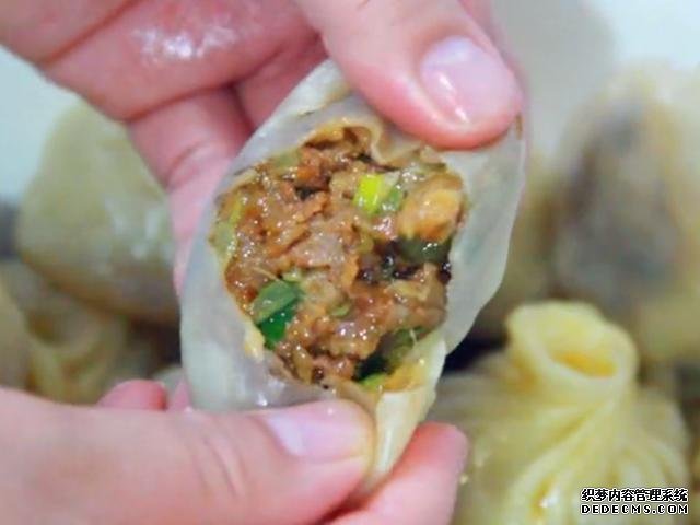 教你做個(gè)懶人小籠包，面都不用揉，個(gè)個(gè)皮薄餡大，一口咬下去爆汁