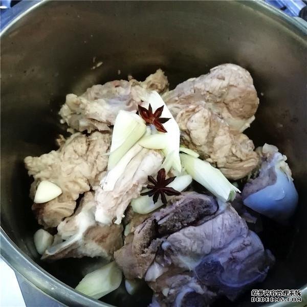 老公隔三差五就饞這菜，1斤才12元，比紅燒肉香多了，1周吃1次
