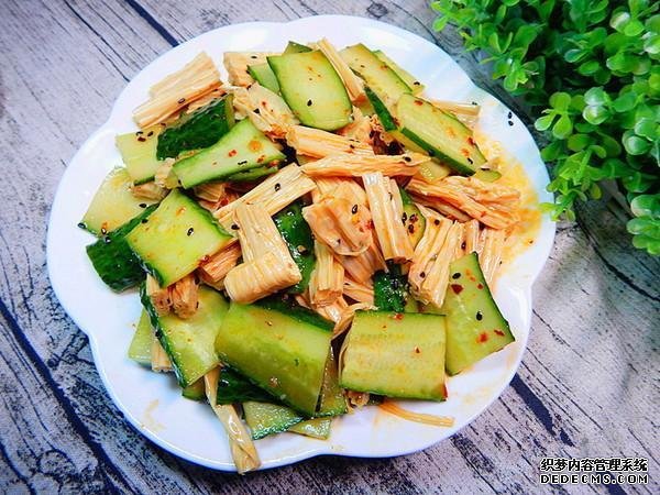 15道葷菜熱菜做法，10道涼菜下酒菜做法，簡單易做，待客備用