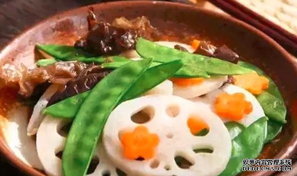 15道葷菜熱菜做法，10道涼菜下酒菜做法，簡單易做，待客備用