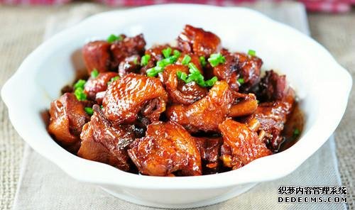 15道葷菜熱菜做法，10道涼菜下酒菜做法，簡單易做，待客備用