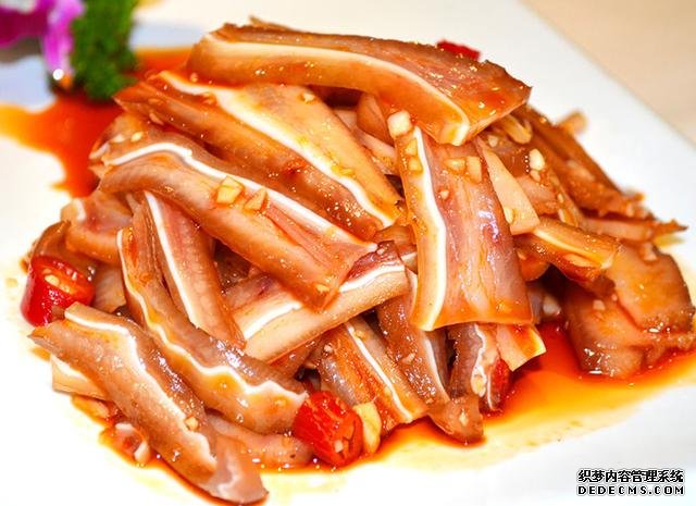 15道葷菜熱菜做法，10道涼菜下酒菜做法，簡單易做，待客備用