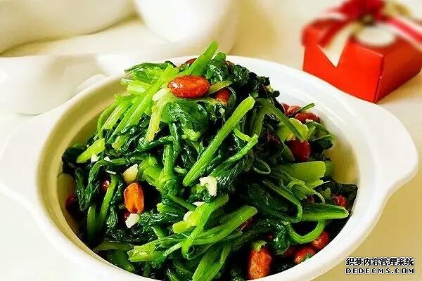 15道葷菜熱菜做法，10道涼菜下酒菜做法，簡單易做，待客備用