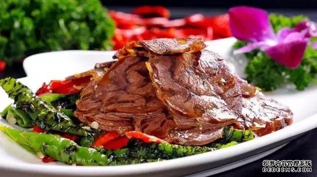 舌尖上的誘惑：燒椒拌牛肉、掛漿茄子、香芋丸，好味道在家做