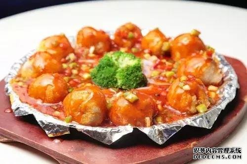 舌尖上的誘惑：燒椒拌牛肉、掛漿茄子、香芋丸，好味道在家做