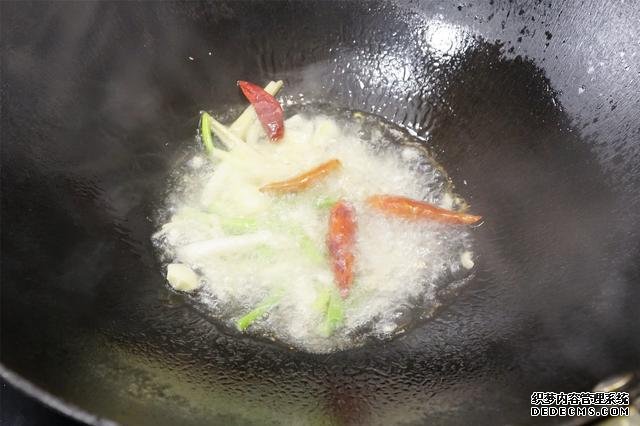 春天，最好吃的海鮮就是它，25元一斤，廉價又美味，孩子都吃嗨了