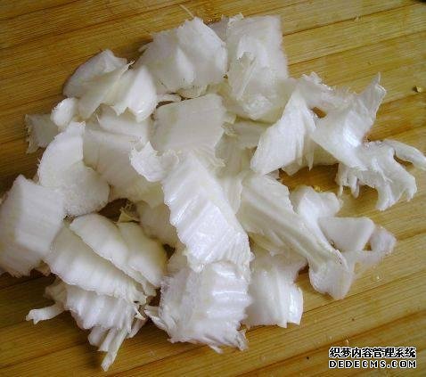 家庭版自制水煮肉，肉嫩軟滑，麻辣鮮香，每次做都不夠吃