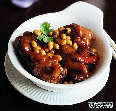 10款肉類菜品的簡單做法。不會做的趕緊學(xué)起來，絕對有一款你喜歡