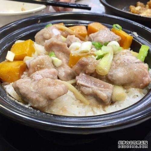 好吃的煲仔飯，有飯有菜，營養(yǎng)豐富，省時省力又省心