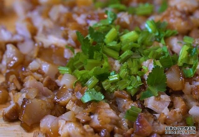 肉夾饃在家輕松做，饃香肉更香，一看就會(huì)，咋做都不廢！
