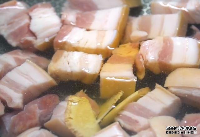 肉夾饃在家輕松做，饃香肉更香，一看就會(huì)，咋做都不廢！