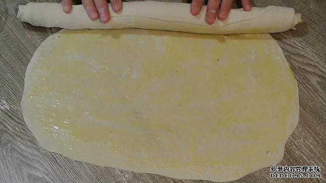 老婆做了20個(gè)“烤餃子”，掰開樂(lè)壞了：這種餃子皮頭一次見