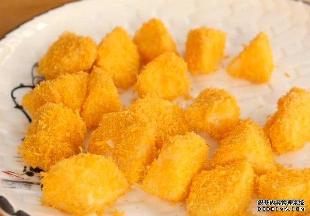 蘋果不要直接吃了，加2個雞蛋，家里來客都不怕，端上桌就被搶光