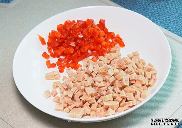 土豆餅最簡單好吃的做法，外酥里嫩，鮮香又營養(yǎng)，全家人都喜歡