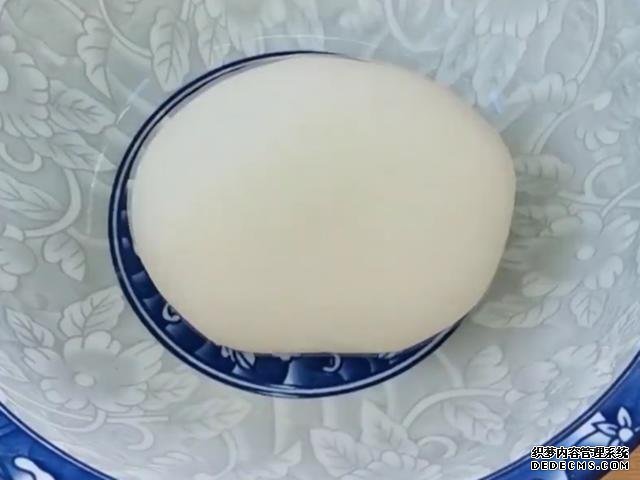 外面買3元一個掉渣小酥餅，自己做成本不到5毛，可烤可烙做法簡單