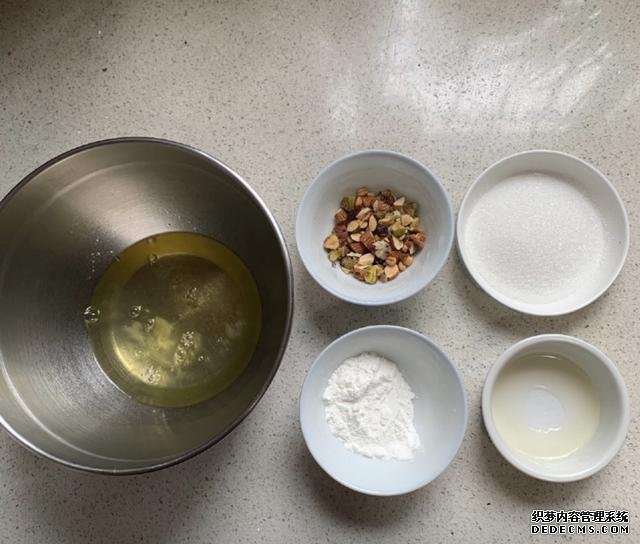 全蛋白舒芙蕾，低糖無油，超輕盈的口感，好吃到爆