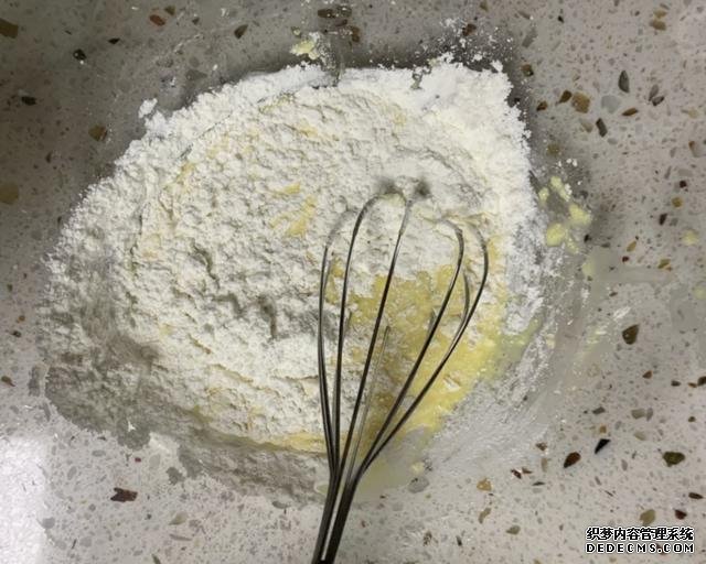 雞蛋這么美味的做法，估計(jì)沒(méi)有人嘗試過(guò)，在國(guó)外可是很流行