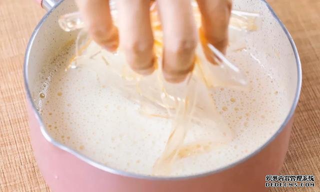超順滑的豆?jié){布丁比豆腐嫩比蛋撻濃！減肥的你千萬別錯過