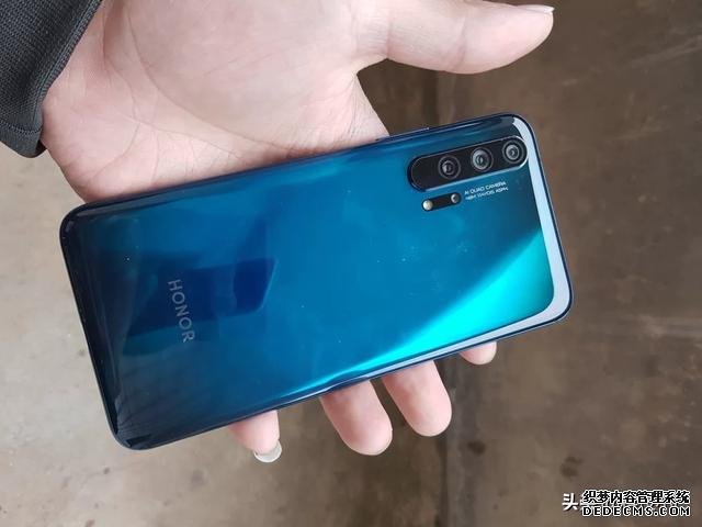 華為4G旗艦機(jī)加速清倉(cāng)，8+256GB跌至兩千出多，還有雙光學(xué)防抖