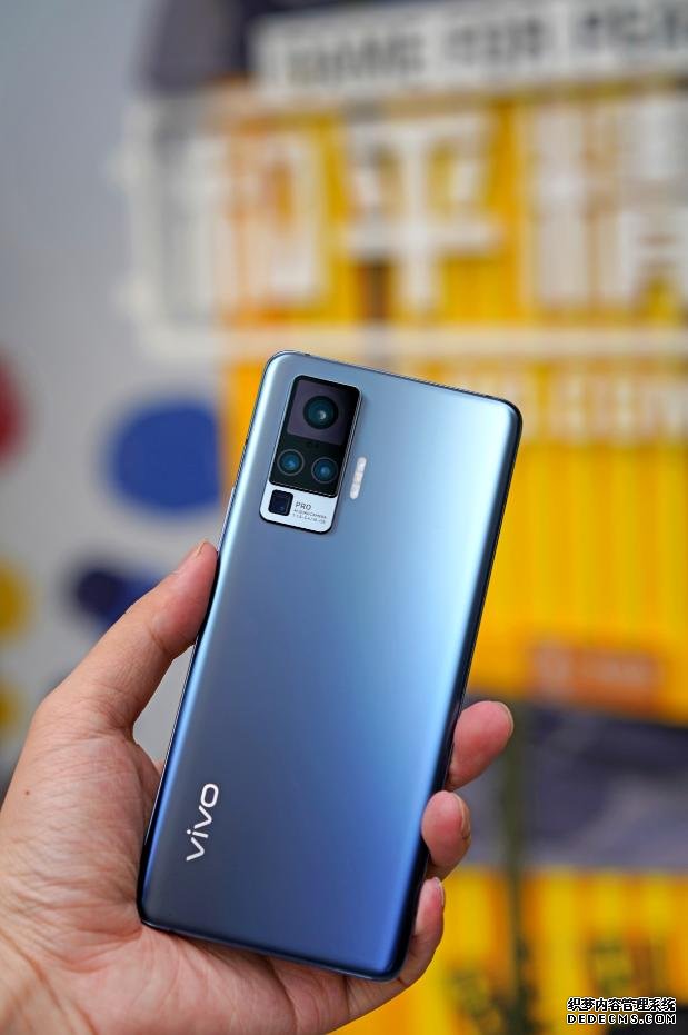 vivo X50 Pro來(lái)勢(shì)洶洶，華為P40 Pro“影像霸主”地位或?qū)⒉槐＃? img_height=