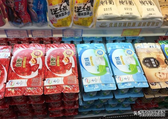 全脂、低脂、脫脂牛奶，應(yīng)該怎么選？4個知識點(diǎn)，教你正確喝牛奶