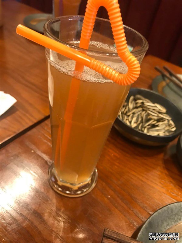 夏天氣溫再高也不要喝冷飲？營養(yǎng)師：真正不適合喝的是這3類人