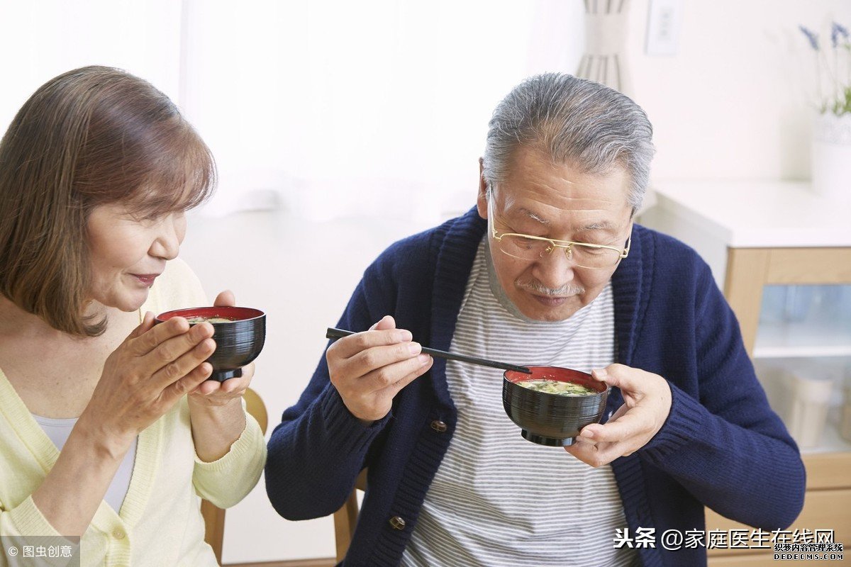 老年人怎么吃才養(yǎng)生？牢記4個(gè)飲食小技巧，健康又長壽