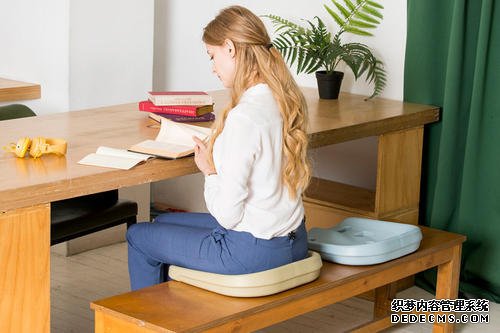 后背疼痛，到底是腎臟還是心臟有問題？醫(yī)生：請(qǐng)不要忽視幾種病